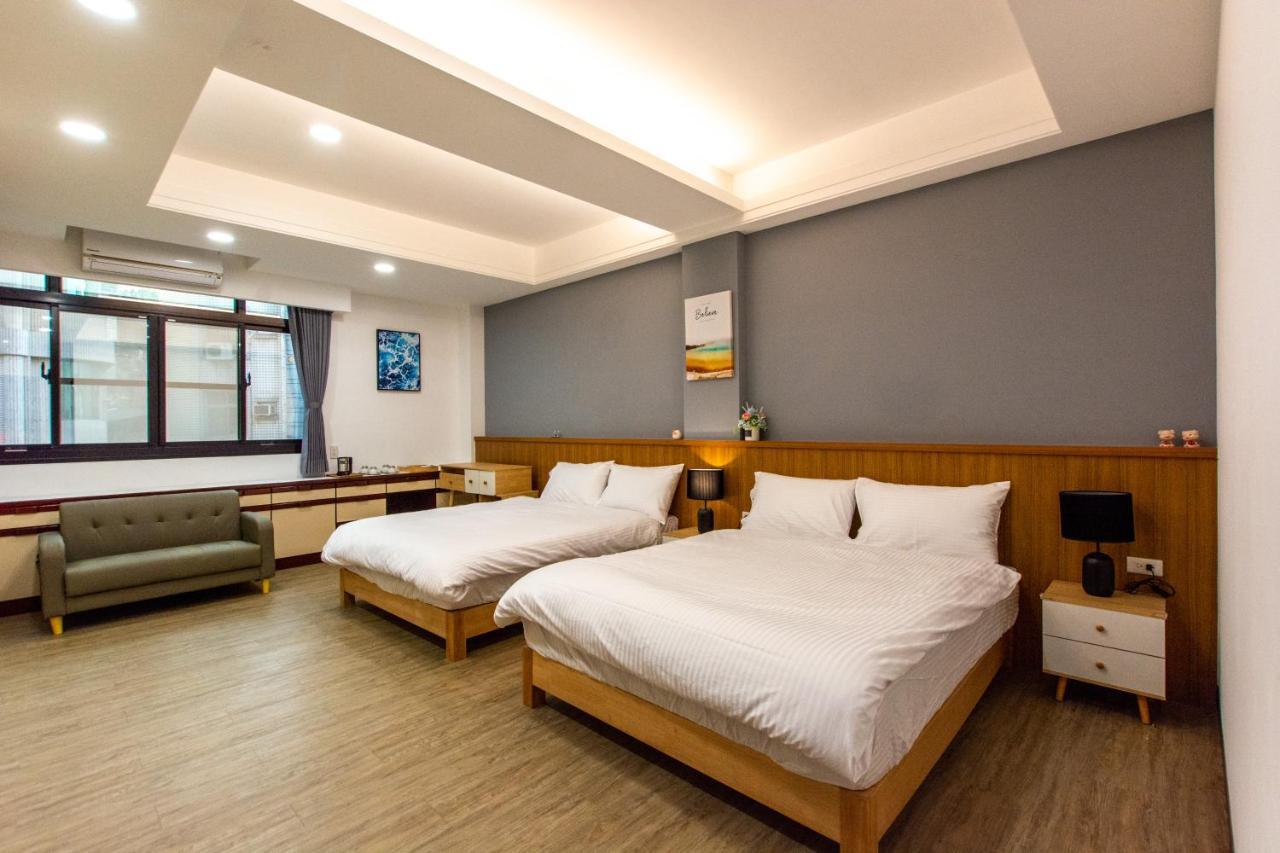 藏青民宿the Wind Guesthouse-Youth Inn Tainan Exterior photo